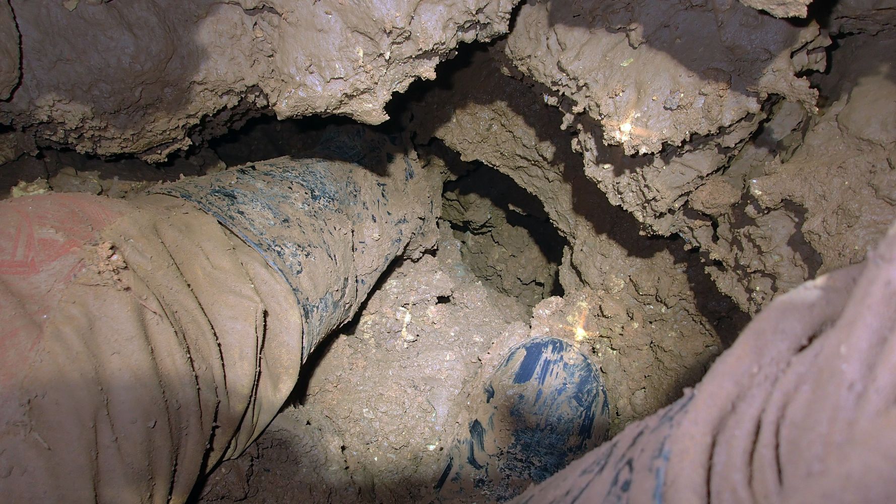 6 Le départ de puits de 5 metres étroit.jpg