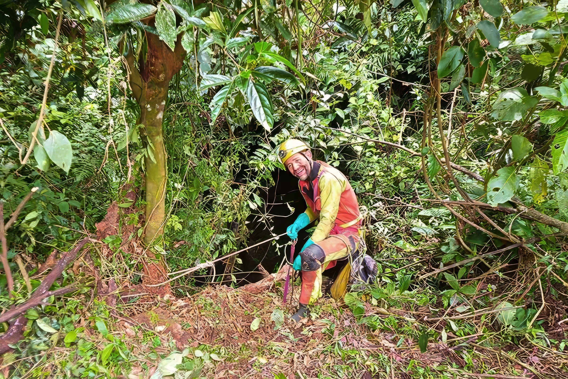 Descente Andrew Tunnel.jpg